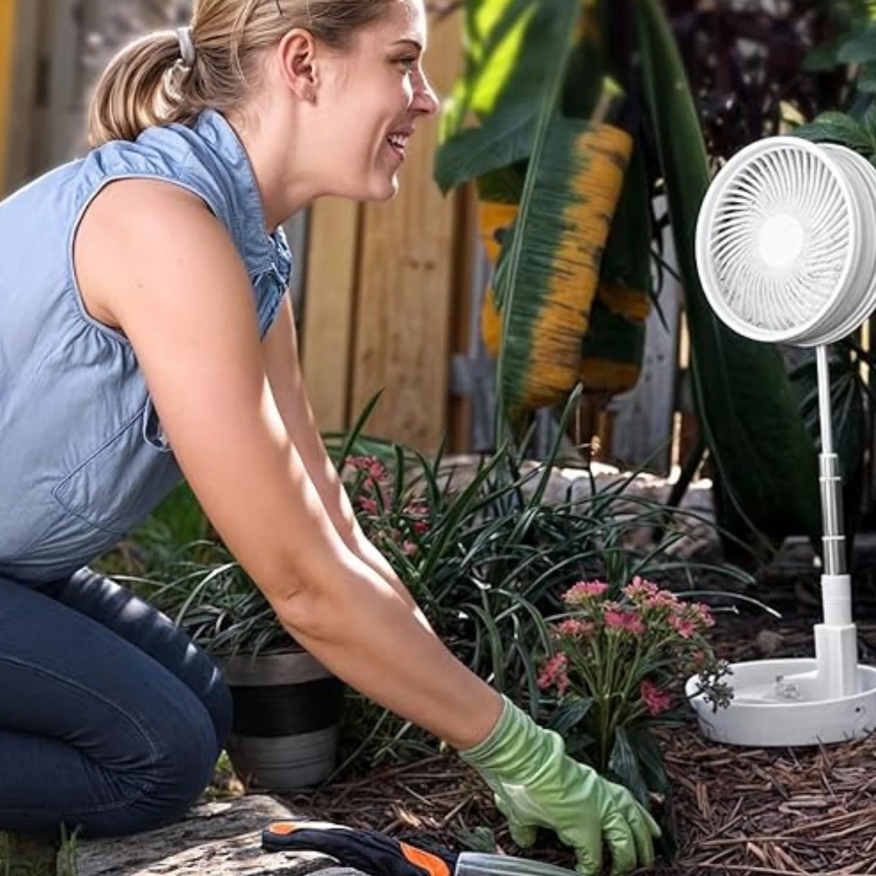 BrizkoLix Eco-Friendly Portable Cooling Fan