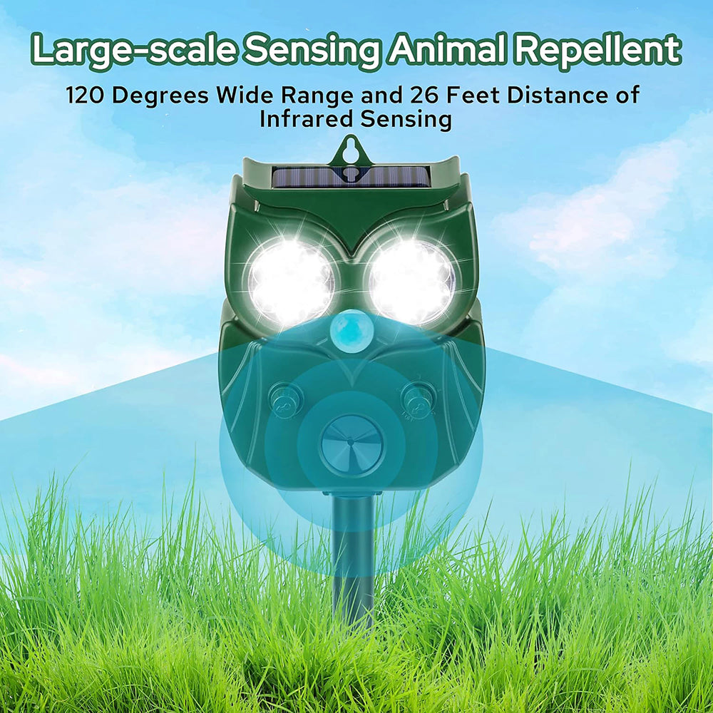 Skunovaxo Solar Motion Activated Skunk & Pest Deterrent